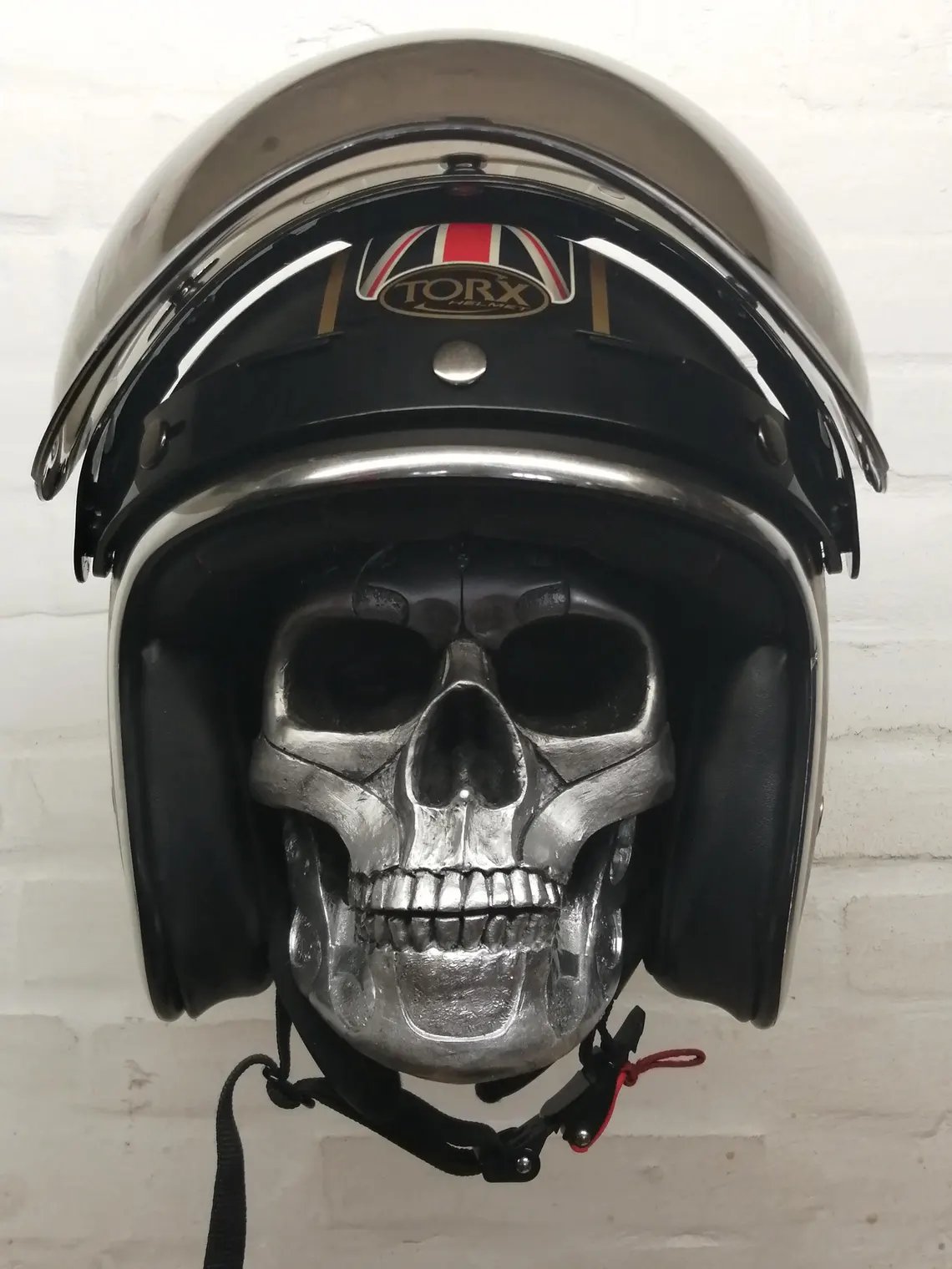 🏴☠️Motorcycle helmet and jacket skull holder