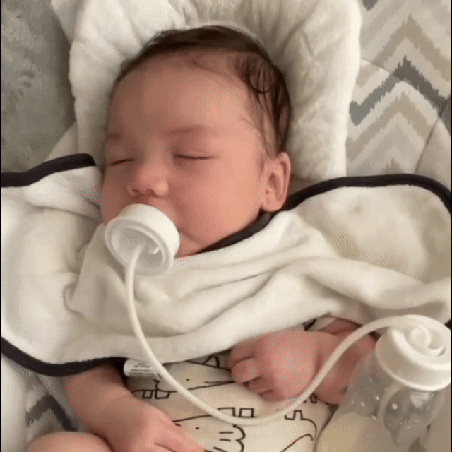 FeedEase™ Self-feeding Bottle