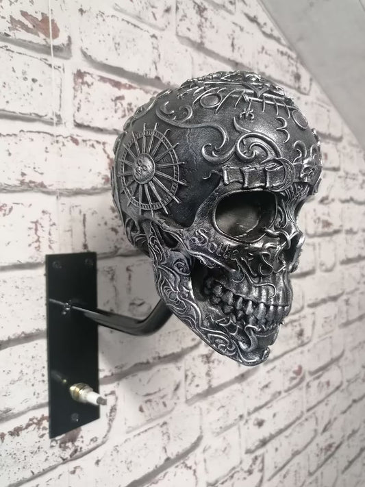 🏴‍☠️Motorcycle helmet and jacket skull holder