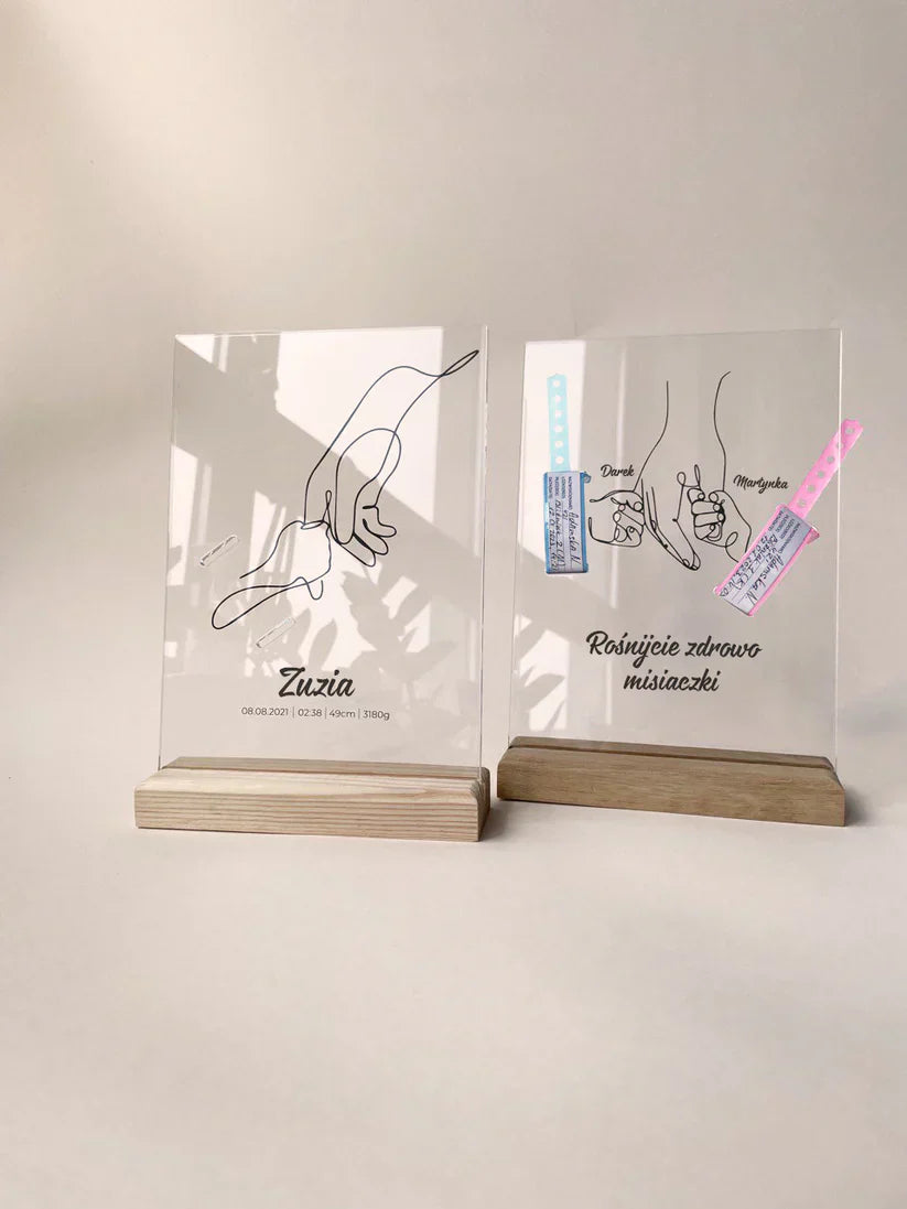 Personalized Plaque With a Hospital Armband and 'Ale Radość' Notes